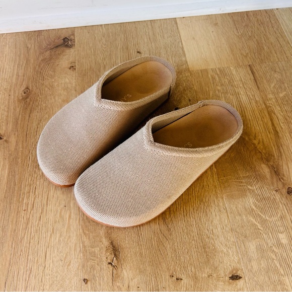 Rothy's casual clog Dune color size 6 - Picture 5 of 8